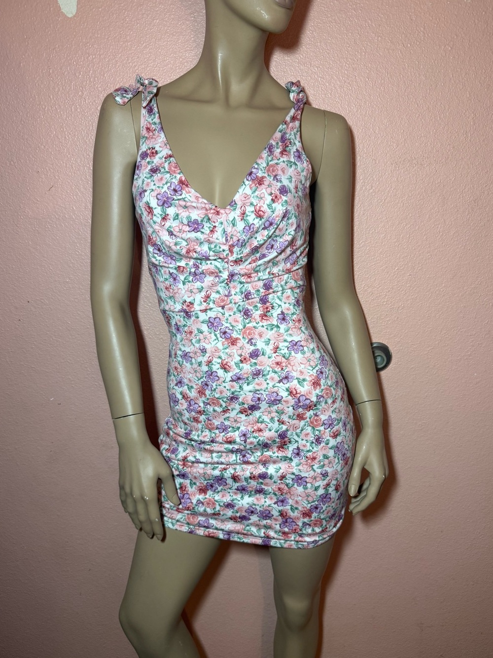 Windsor Pink Floral Ruched Mini Dress Tie Strap Size Small NWT